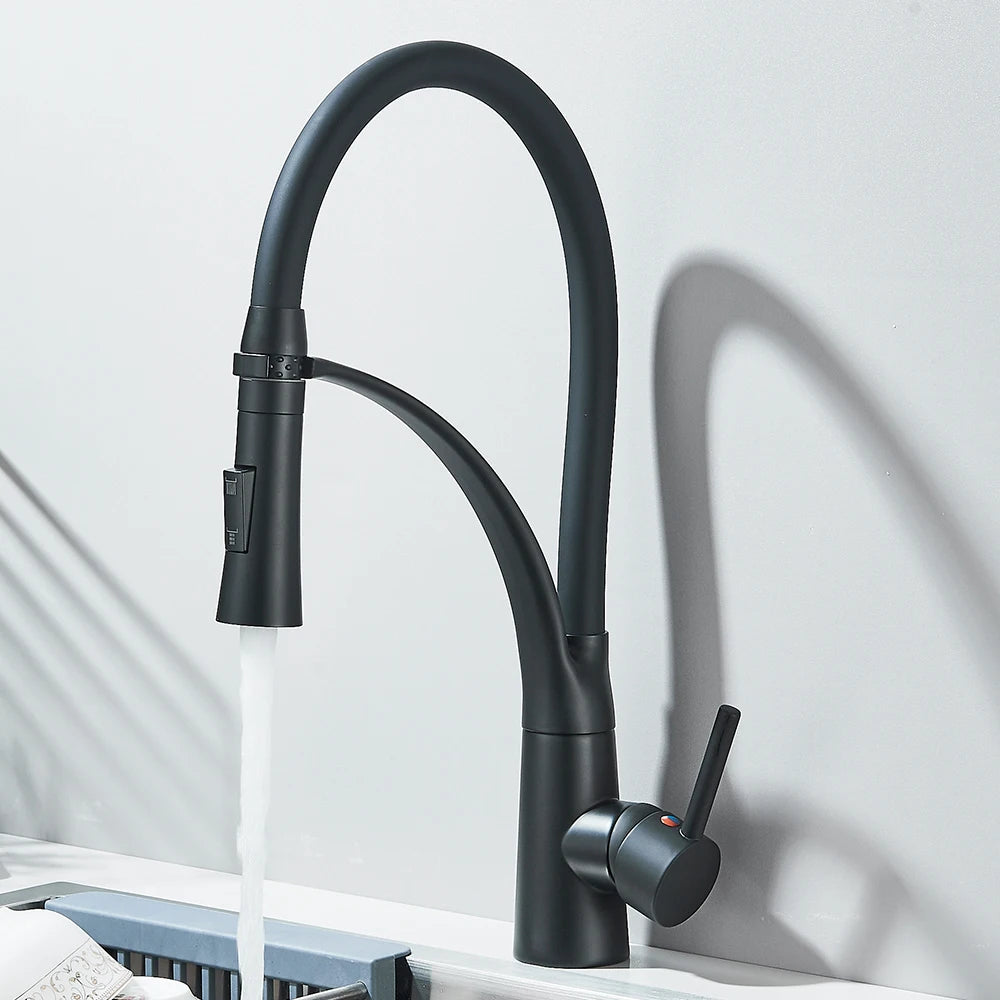 Black Rubber Kitchen Faucet Mixer Tap Rotation Pull Down Stream Sprayer Taps Hot Cold Water Tap One Handle Kitchen Tap
