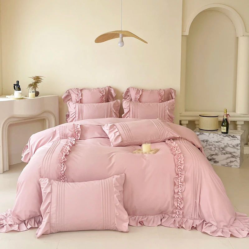 Korean Princess Style Lace Ruffles Bedding Set Solid Color Duvet Cover Set Flat/Fitted Bed Sheet Pillowcases With Pillowcases.