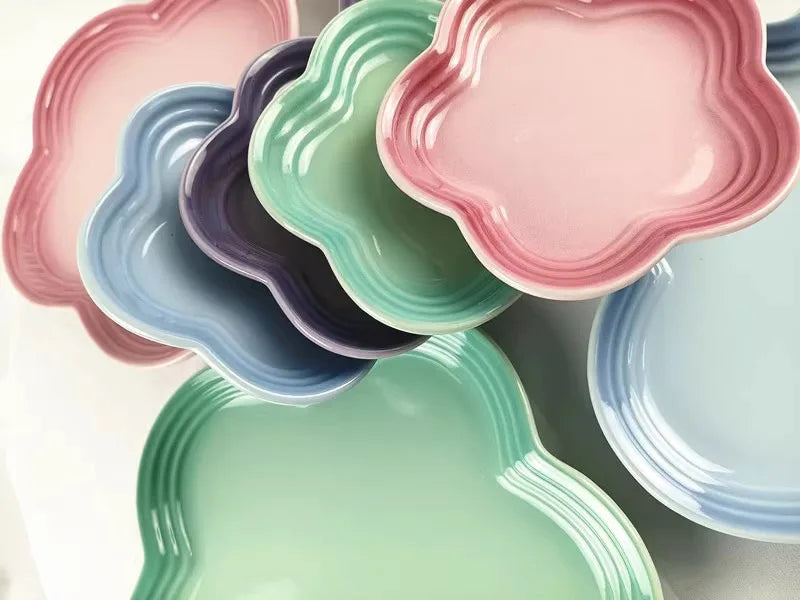 Plum Blossom Plate Flower Shaped Flower Plate Fruit Plate Solid Color Fashion Home Plum Blossom Plate.