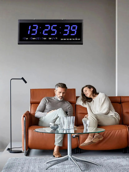 Übergroße digitale LED-Wanduhr – steckbar, automatischer Dimmer, großer Kalender und Thermometer (blau schwarz)