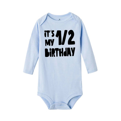 Baby Body Es Ist Mein Halb Geburtstag Briefe Drucken Weiß Kind 1/2 Geburtstag Party Outfit Kleidung Baby Infant Dusche Tragen geschenke.