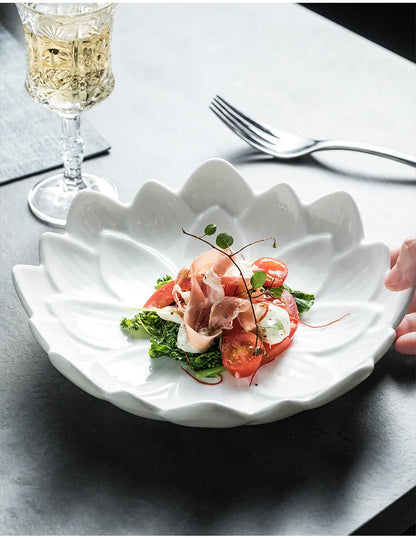 Chinese Lotus-like Ceramic Western Food Dish Household White Fruit Salad Bowl Dessert Plate Creative Restaurant Specialtableware.