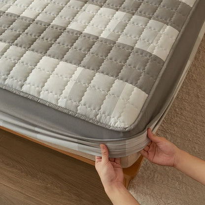 For High-Quality Quilted Plaid Mattress Cover,Mattress Protector,- Antibacterial, Breathable,Comfortable for Fresh Sleep Experie