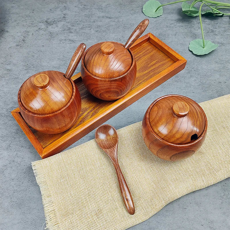 Kitchen Seasoning Jar Creative Retro Wooden Salt Pot Seasoning Storage Jar Spice Pot With Lid.