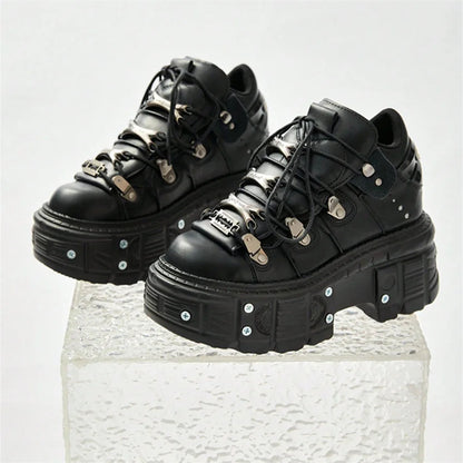 Punk Stil Frauen Schwarze Schuhe Rock Metall Dekor Lace-up Ferse Höhe Plattform Schuhe Gothic Mann Turnschuhe Frauen Stiefeletten 2025, Neue