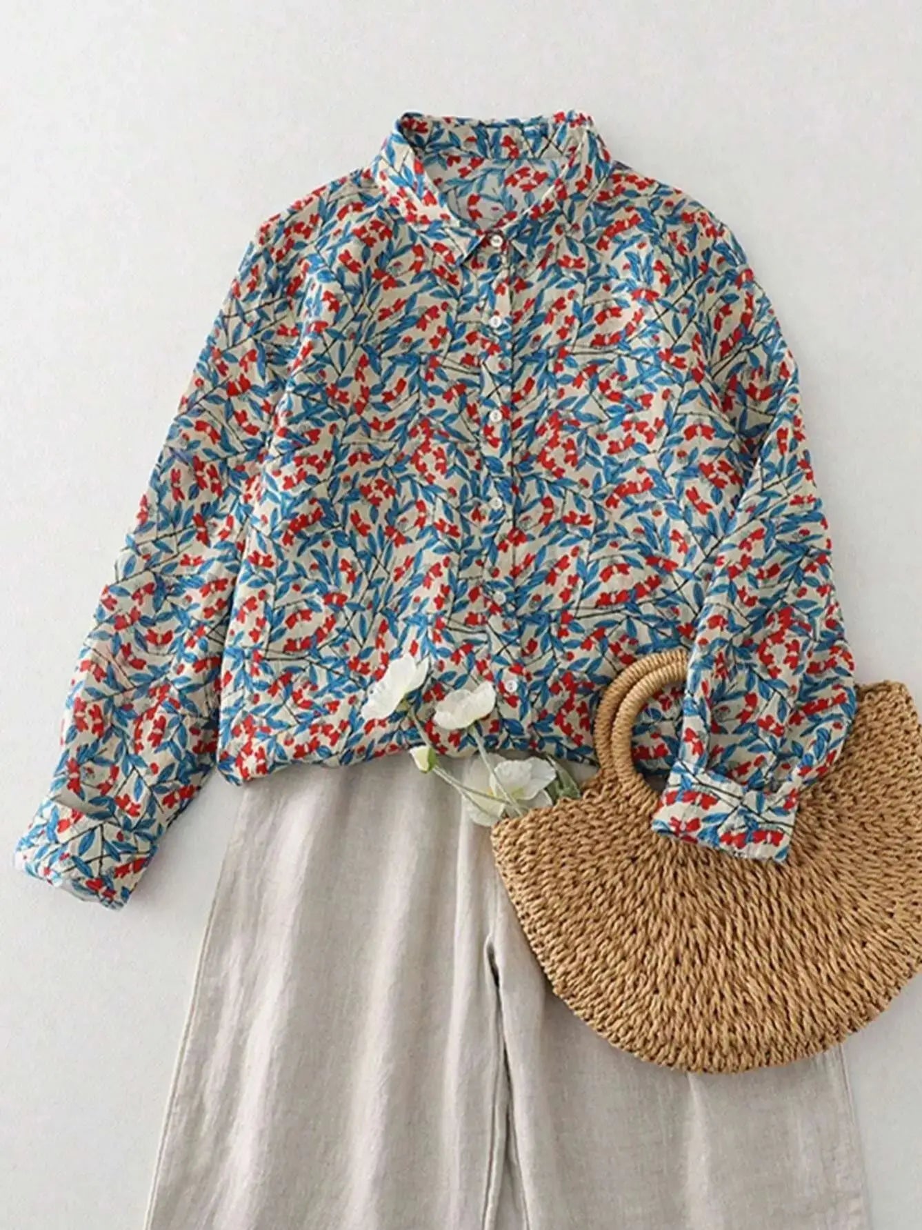 Ladies long sleeve shirt new style floral pattern shirt French style simple daily button casual women's top.