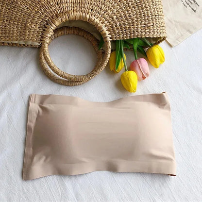 Women Seamless Strapless Bandeau Bra with Removable Pads – Basic One-Piece Tube Top Underwear.