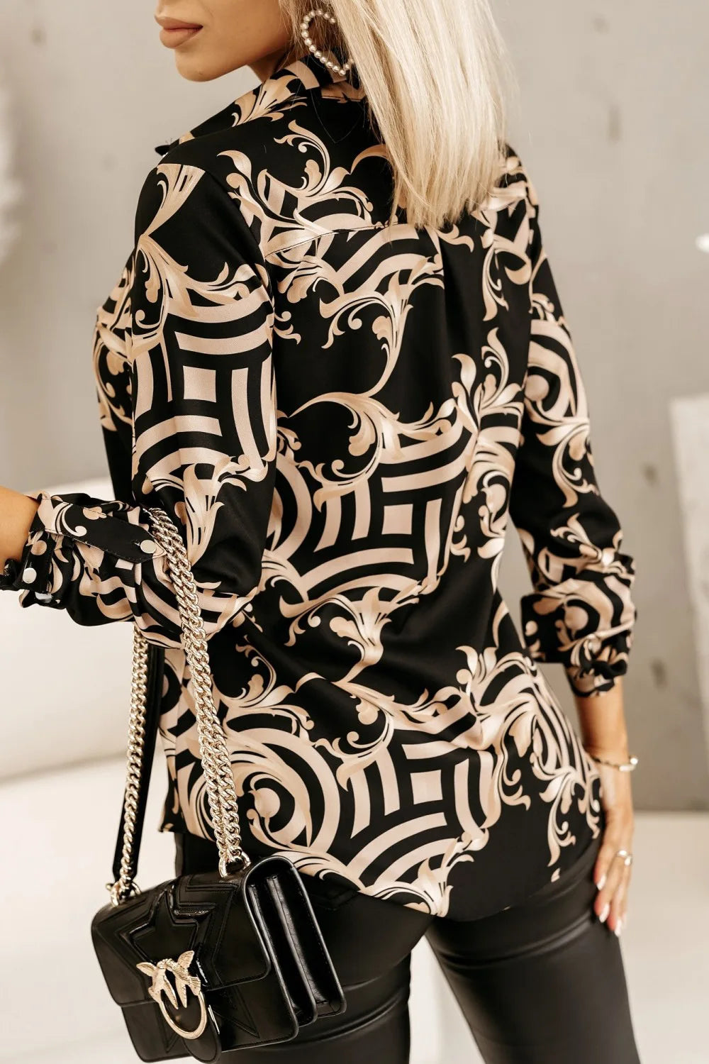 Blue Women's Long-sleeved Shirt, Single-breasted Collar Commuter Shirts, White and Black Slim-fit Top