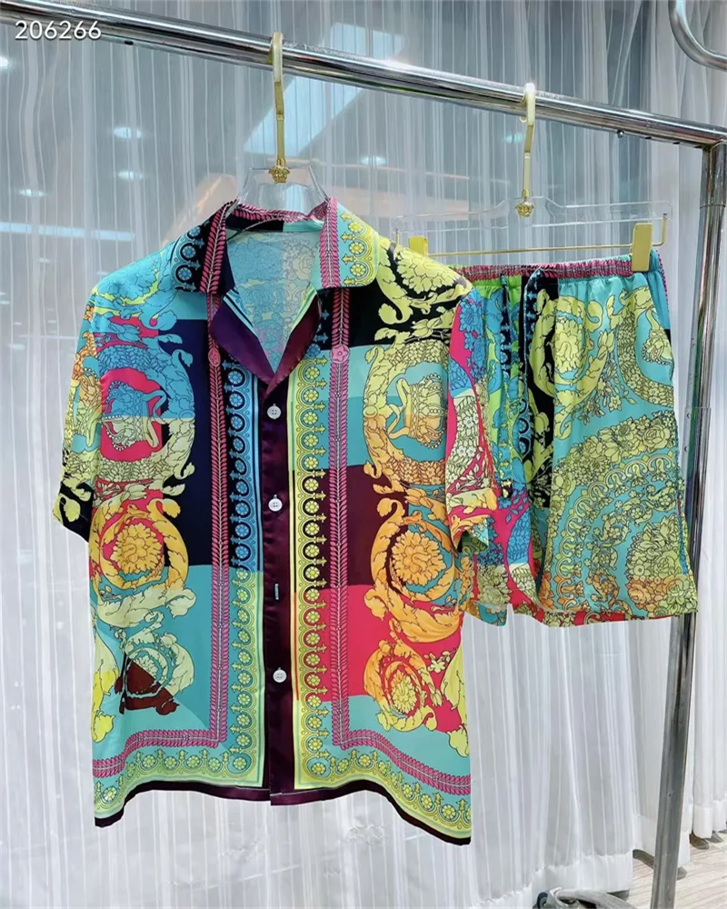 Summer Retro Men Shirt Set3Dprinted Beach Short Sleeved Shirt Shorts Casual Travel Mens Hawaiian 2 Piece Suit Comfortable Casual.