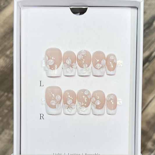 10Pcs White French Handmade Press on Nails Flower Pattern Fake Nails Wearable Stick-on Nails False Nail 네일팁 Накладные Ногти Uñas.