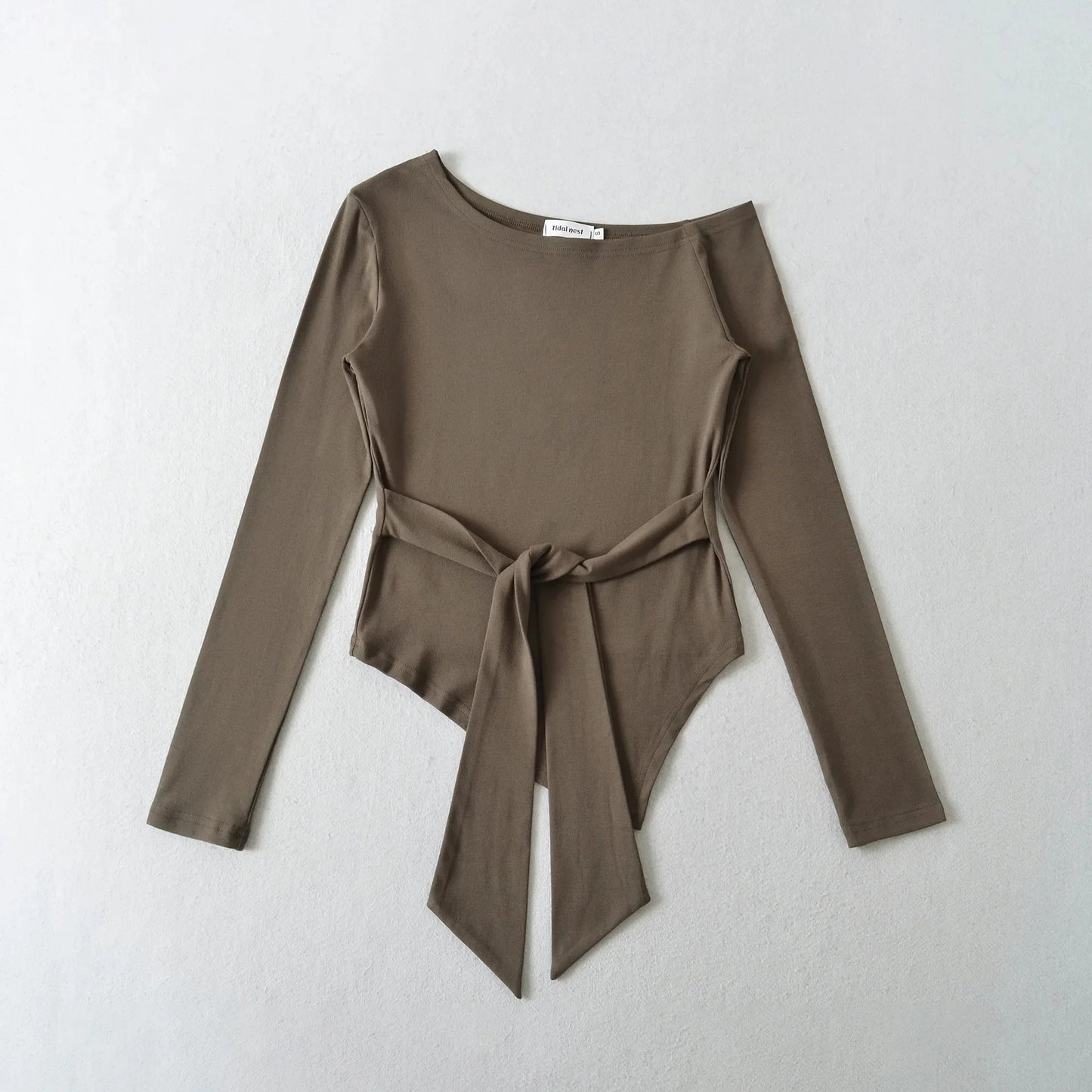 Sexy Long Sleeve T-Shirt Women's Waist Cinched Shoulder Bared Strap Design Autumn 2025 Irregular Halter Neck Top for Trendy Girl