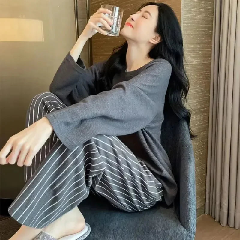 2PCS/Set Women Big Size with Chest Pads Pajamas Spring Autumn and Winter Long-Sleeved Headset Loose Homewear Can Be Worn Outside.