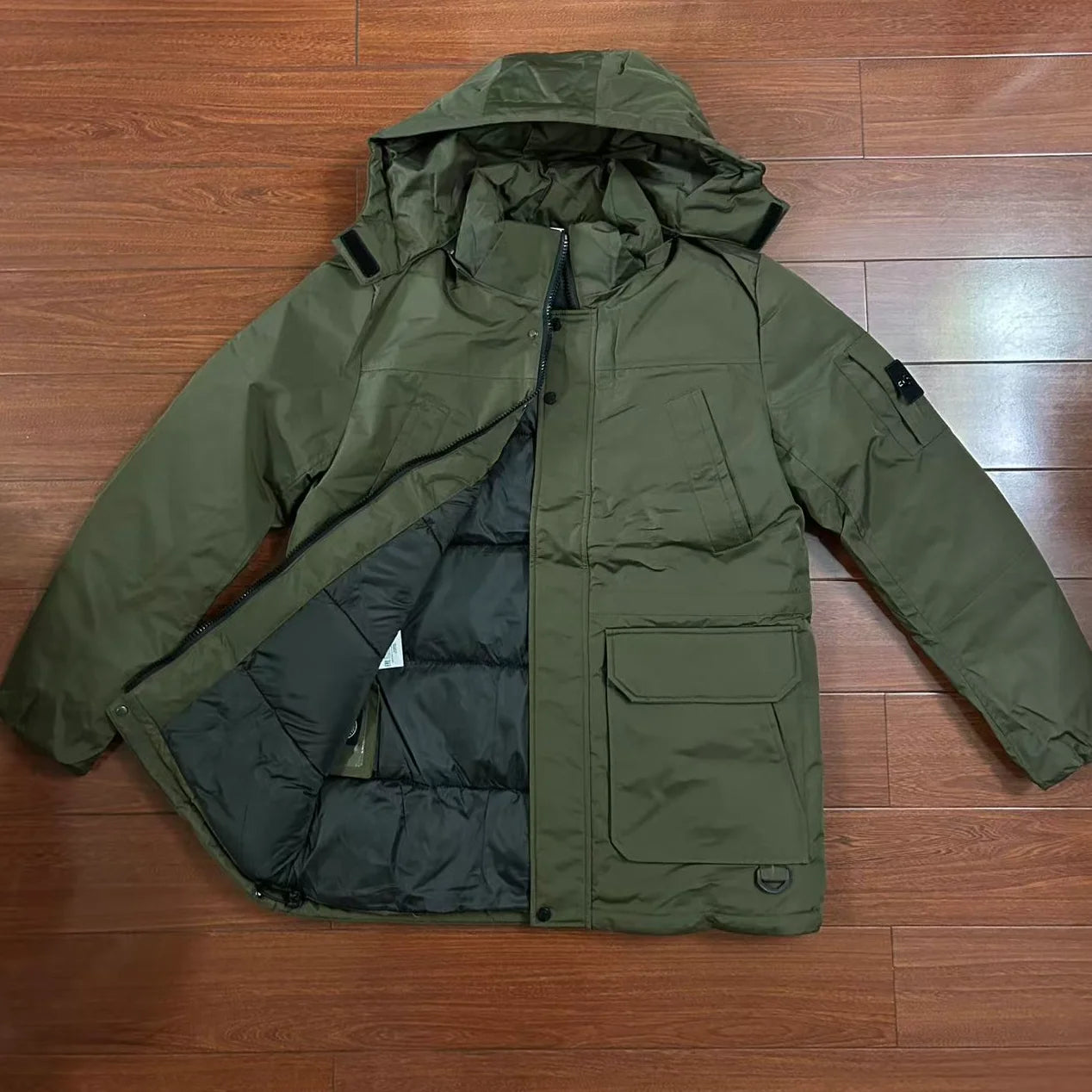 Compass Top Patch Italian Luxury Style  men's Solid color pointy collar single-breasted quilted jacket Nylon Grade 3 waterproof.