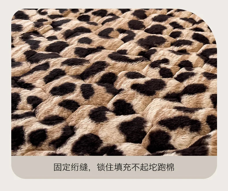 Winter Warm Velvet Mattress Cover Home Dormitory Soft Thick Quilted Bed Sheets Queen Size Bed Cover Fold Tatami Mat Bedspread.