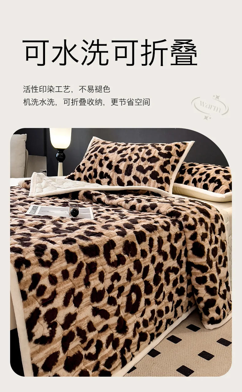 Winter Warm Velvet Mattress Cover Home Dormitory Soft Thick Quilted Bed Sheets Queen Size Bed Cover Fold Tatami Mat Bedspread.