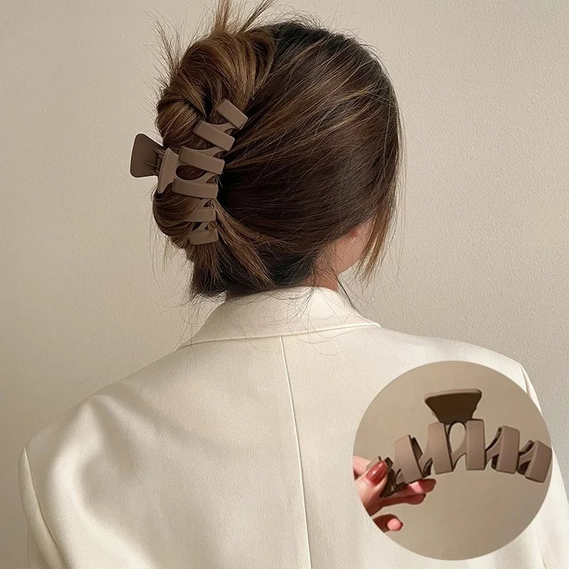 Women Hair Claw Clips Korea Coffee Beige Acrylic Large Hair Claw Hairpin Geometric Barrettes Crab Girl Headwear Hair Accessories.