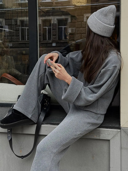 Knit Women 2 Piece Outfit Round Neck Zipper Loose Cuffs Cropped Coat For Lady Sporty Elatic Waist Autumn Female Wide Leg Pants.