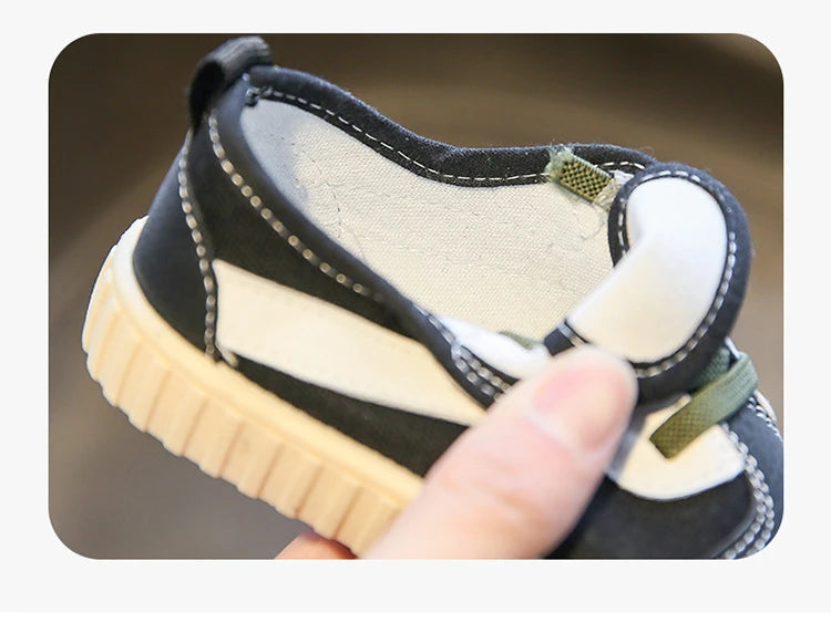 Kids Casual Shoes Boys Sneakers Girls Canvas Shoes Fashion Classic Breathable Soft Spring Autumn 2023 Brand New Children Shoes.