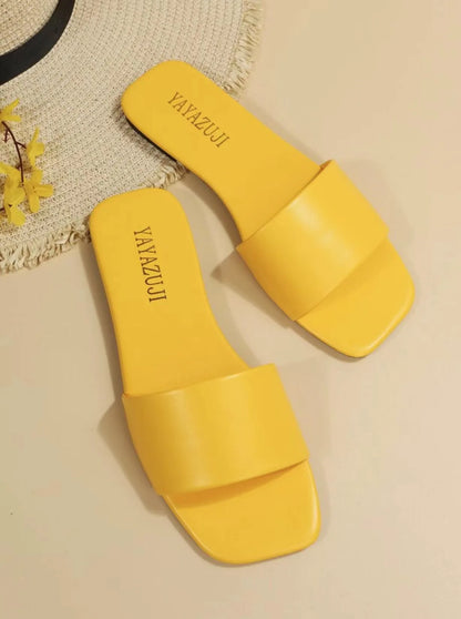 Women Fashion Sandals 2025 New Summer Flat Shoes Square Toe Slip-on Girls Indoor Street Slippers Plus Size Beach Slides.