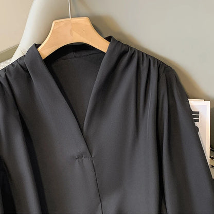 Big Size Women Shirts 2025 Spring Autumn Long Sleeve Office Lady V-Neck Solid Color Blouses Elegant and Youth Woman Tops.