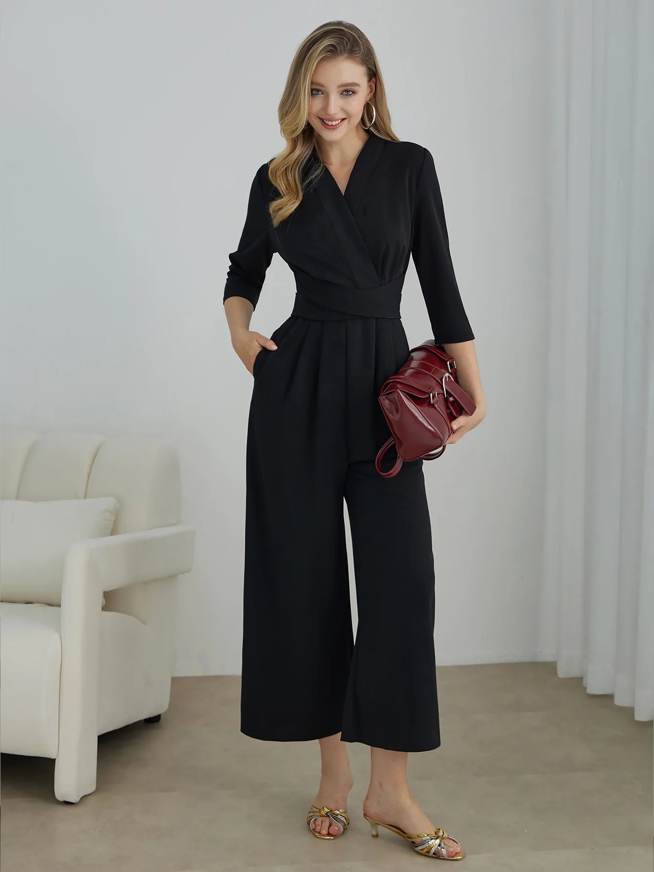 Elegant Pure Color V-Neck Sleeveless Wide Leg Jumpsuit Women's Spring Autumn Fashionable Comfortable Polyester One-Piece Suit.