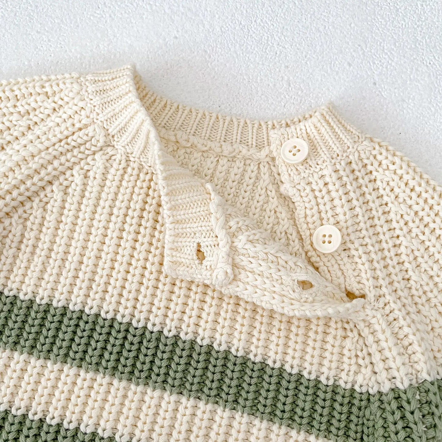 Baby-Pullover für Herren und Damen, neue Herbst-Stile für Säuglinge und Kleinkinder, gestreifte Strickoberteile und Hosen-Sets.