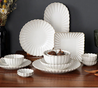 1pcs Retro Ceramic Dishes Plates Fish Dish Plates Manual Flower Relief Living Room Dinner Plate Kitchen Fruit Salad Dish Bowl.