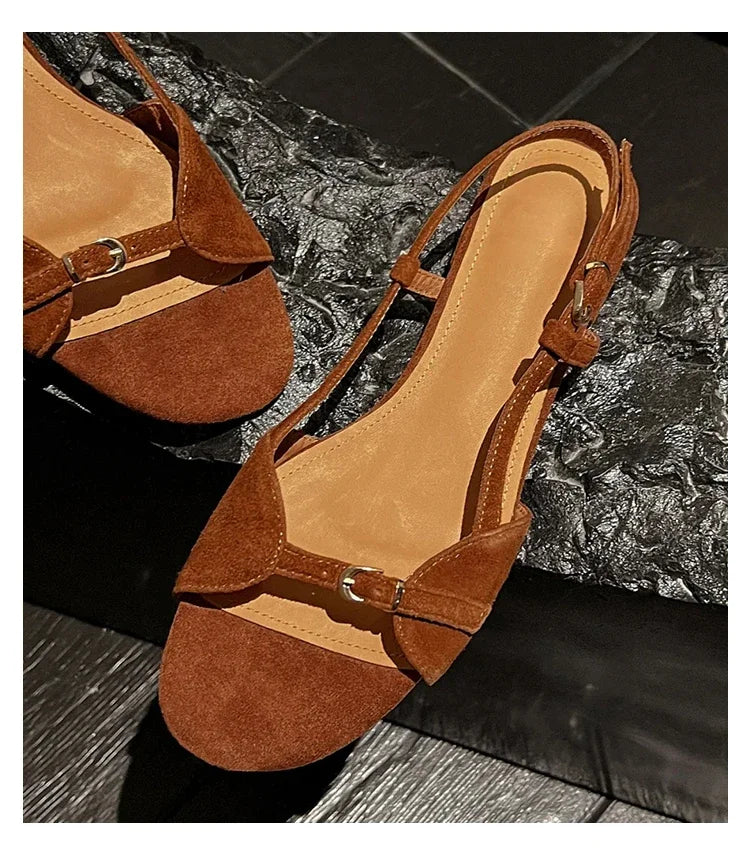 Vintage Line with Flat Sandals Design Sense Open Toe Slippers Casual Holiday Beach Shoes Light Single Shoes  Luxury Sandals.