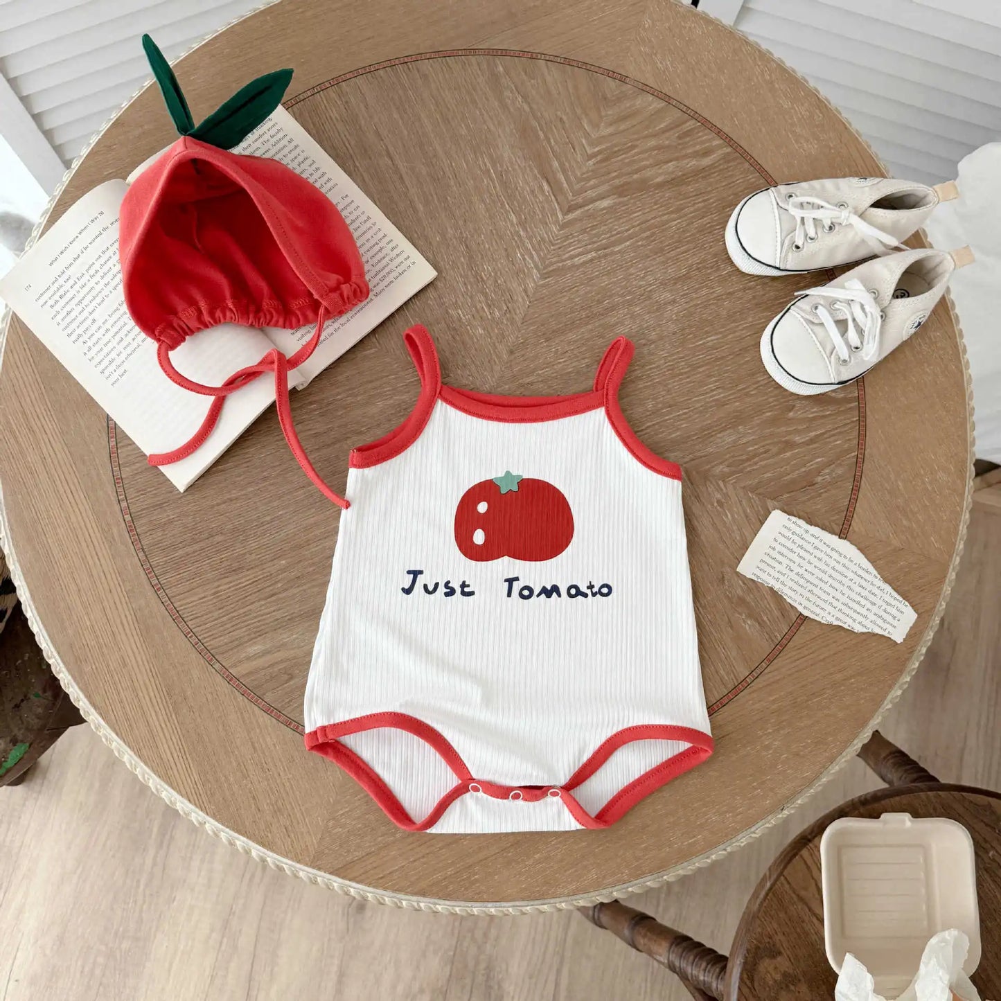 Baby Kleidung Sommer Baby Junge Mädchen Bodysuit Nette Tomaten Druck Ärmellose Infant Sling Onesie + Hut 2Pcs Neugeborenen Fotografie outfit.