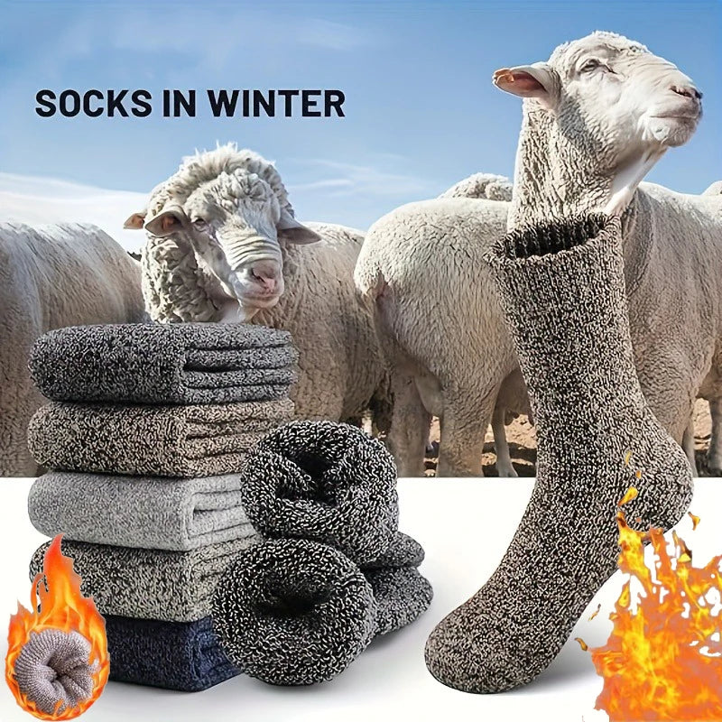 Men's thick warm towel socks 3 pairs of casual solid color mid-calf socks winter men's socks.