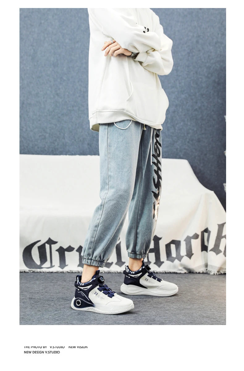 Mens Sneakers with Rotating Buckle Comfy Non Slip Lace up Durable Shoes for Mens Outdoor Activities.