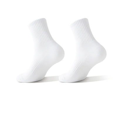 Mens Moisture Wicking Outdoor Hiking Work Cotton Socks Compression Cushion Crew Socks Leisure Men Black Socks 5 Pairs.