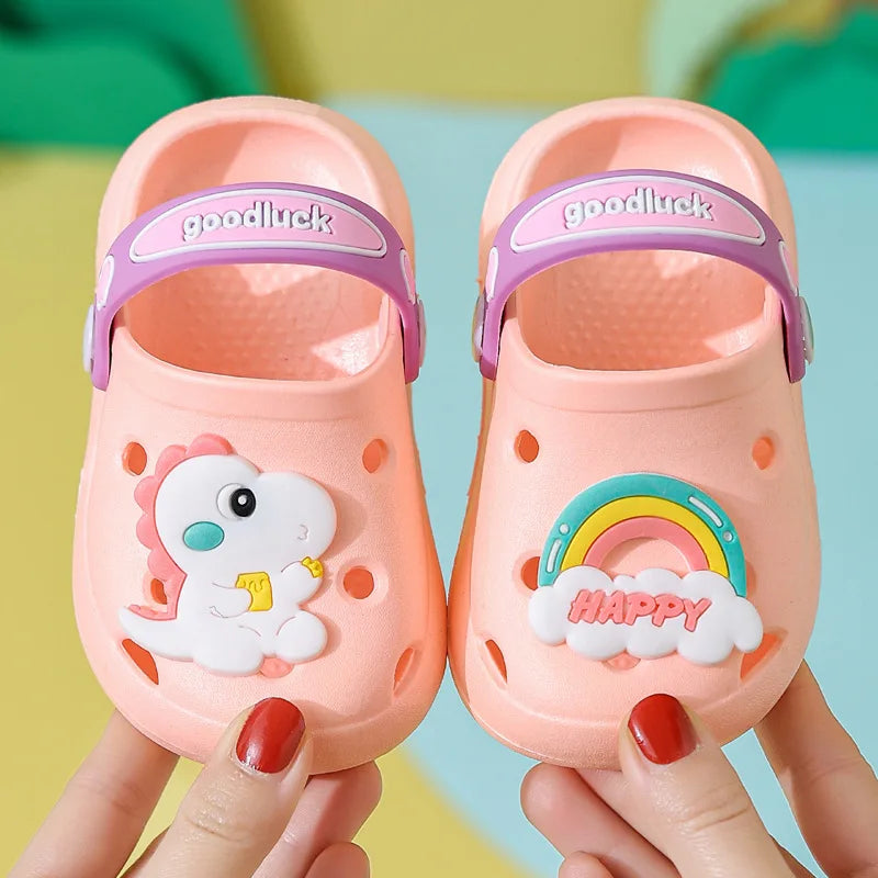 Summer Kids Sandals Hole Children's Shoes Slippers Soft Anti-Skid Cartoon Hole Baby Shoes Sandy Beach for Boys Girls.