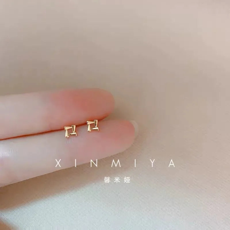 silver-plate Gold Color Mini Small Butterfly Heart Stud Earring For Women Cartilage Helix Tragus Ear Piercing Jewelry Gift.