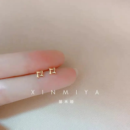 silver-plate Gold Color Mini Small Butterfly Heart Stud Earring For Women Cartilage Helix Tragus Ear Piercing Jewelry Gift.