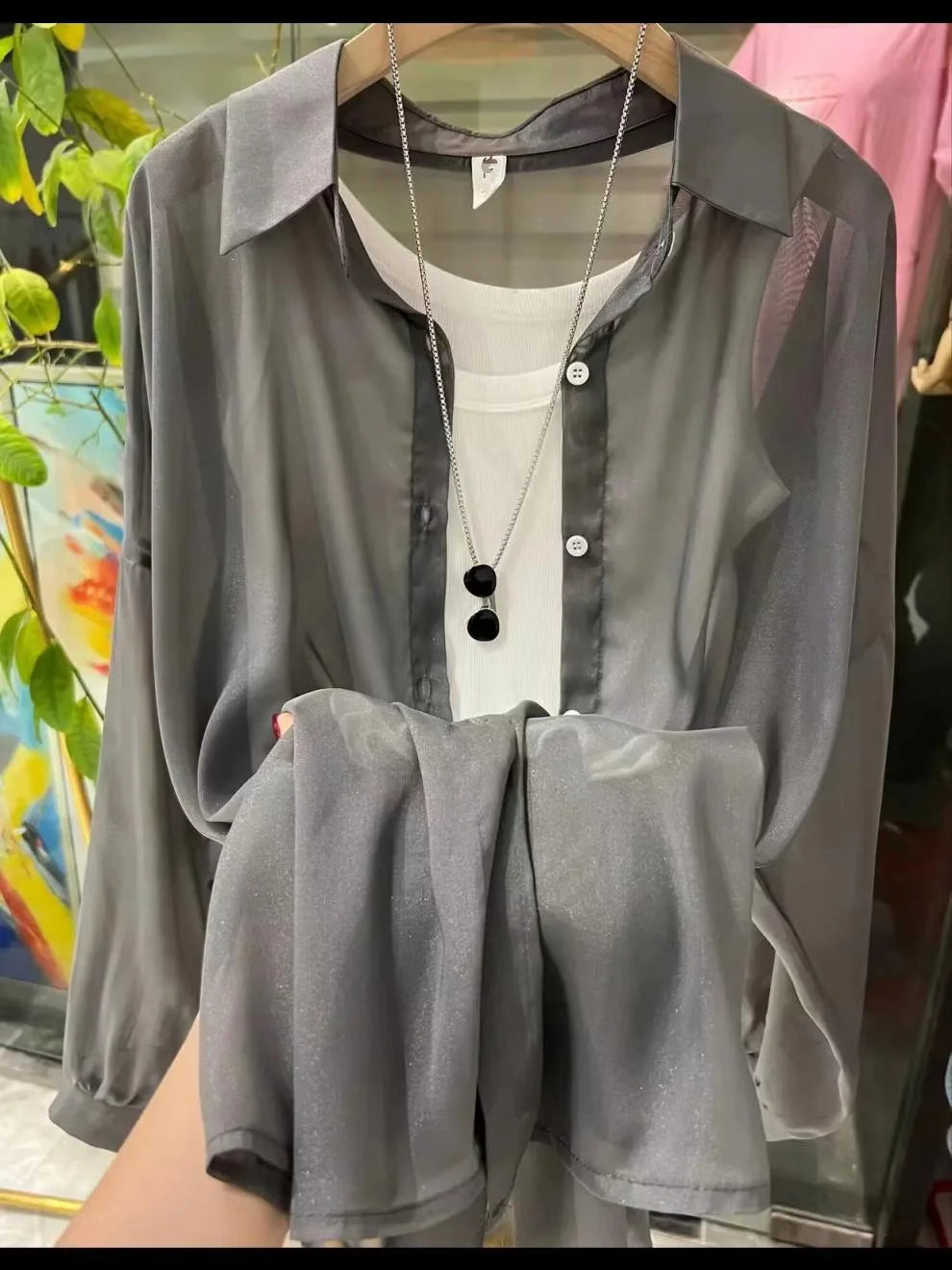 1pcs Woman Four Seasons Shirt Lady Thin Sunscreen Shirts Female Casual Long Sleeve Turn-down Collar Loose Med-Length Style Tops.