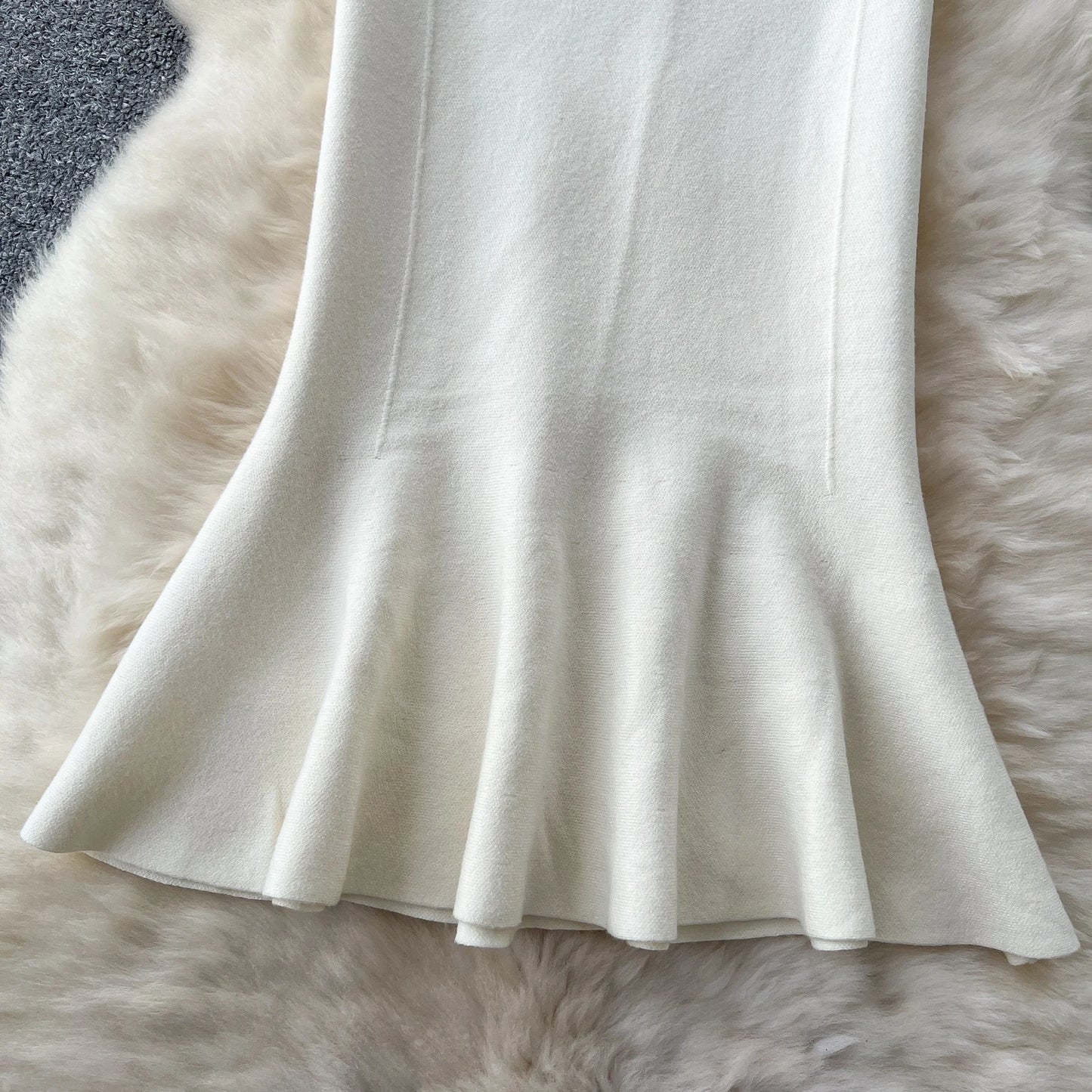 High Waisted Vintage Knitted Skirt Women Ruffled Slit Fishtail Office Midi Skirts Autumn Winter Woolen Skirt.