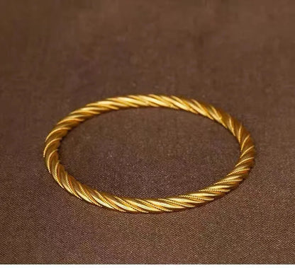 Real 18k Golden Fried Dough Twists Bracelet for Woman 18K No Demolding Fine Jewelry Luxury High-quality Bracelet.