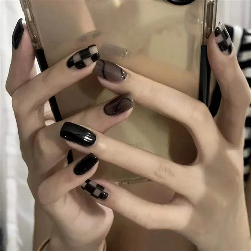 24Pcs/Set White Peach Oolong Gentle French Press on Nail Blush Halo Short Frosted Wearing False Nails Removable Fake Nail Art