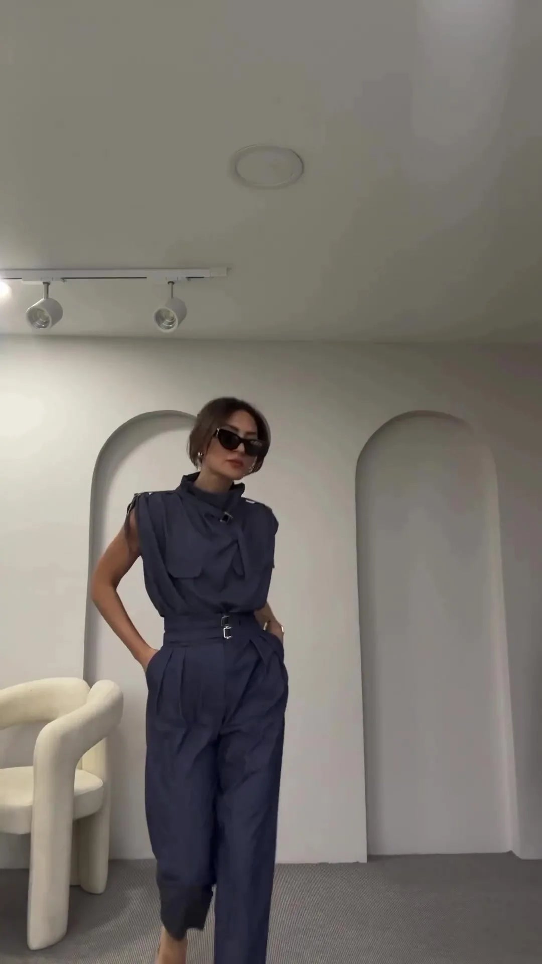 Spring Summer New Women's Clothing Personalized Shoulder Slimming Waist-Slimming Belt Decoration Blouse Top Pants Set.