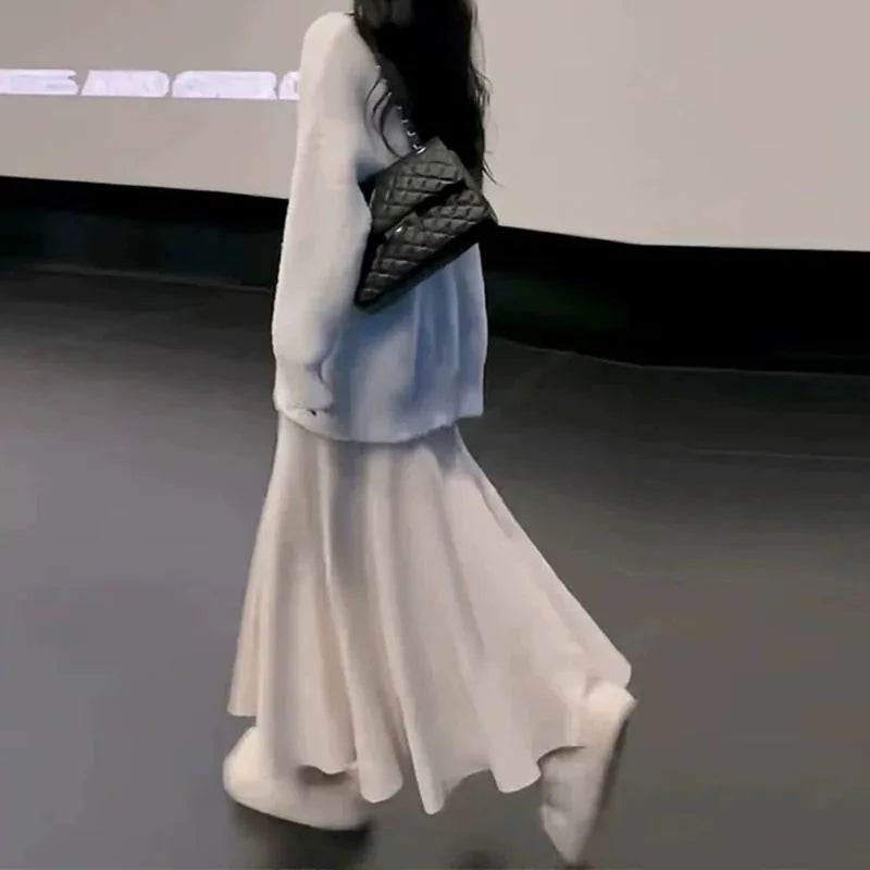 Elegant Design Fishtail Skirt Women 2025 New Temperament Slim Knitted Maxi Skirts Ladies Autumn Winter High Waist Bodycon Skirts.