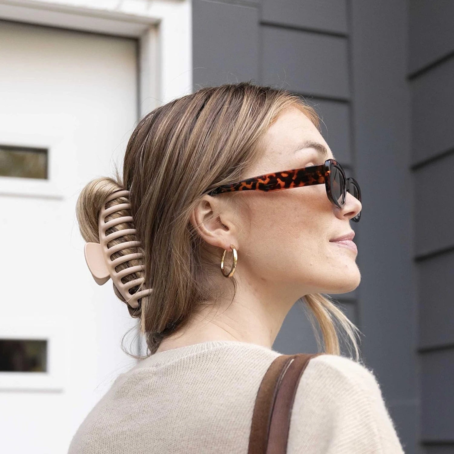 Brown Hair Accessories for Woman Set Ponytail Holders Variety Hair Clips Hair Scrunchies HairBands Scrunchy HairTies.