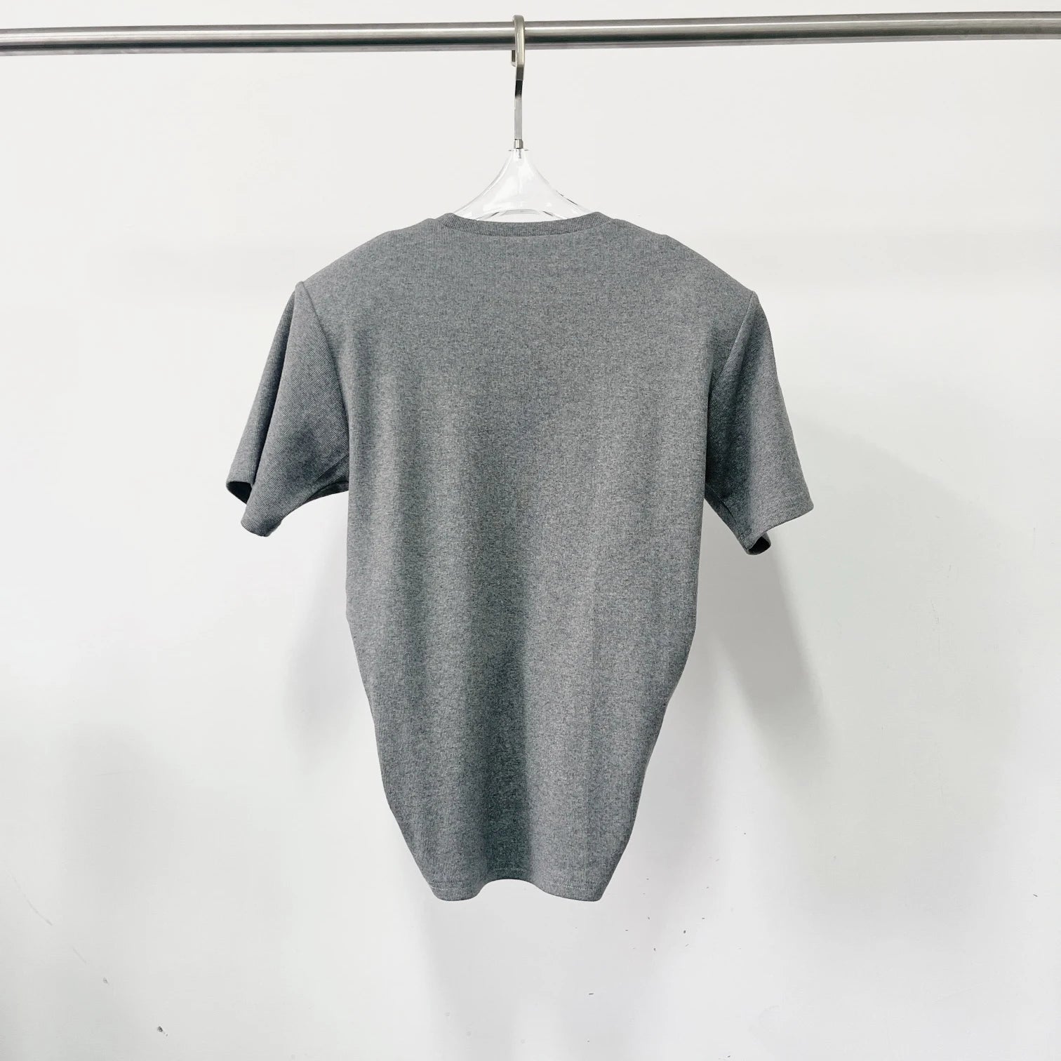 Y2K knotted twist knitted threaded round neck Top women fashionable and versatile navel padded shoulder short-sleeved T-shirt.