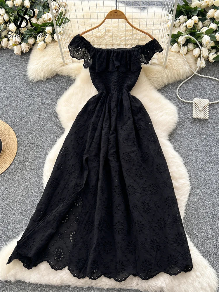 SINGREINY Schickes, ausgehöhltes Kleid mit Stickerei, Rüschen, Spleiß, schulterfrei, elastisch, gerüscht, schlank, 2025, solides, sanftes, langes Urlaubskleid