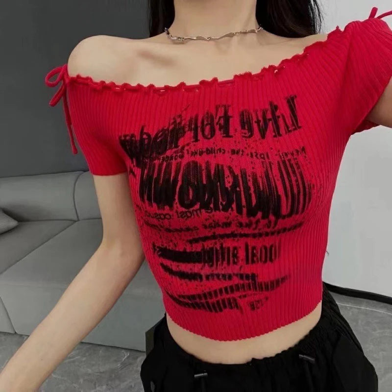 Summer Fashion Slim Fit One Shoulder Sexy Knot Elastic Red T-Shirt For Women.