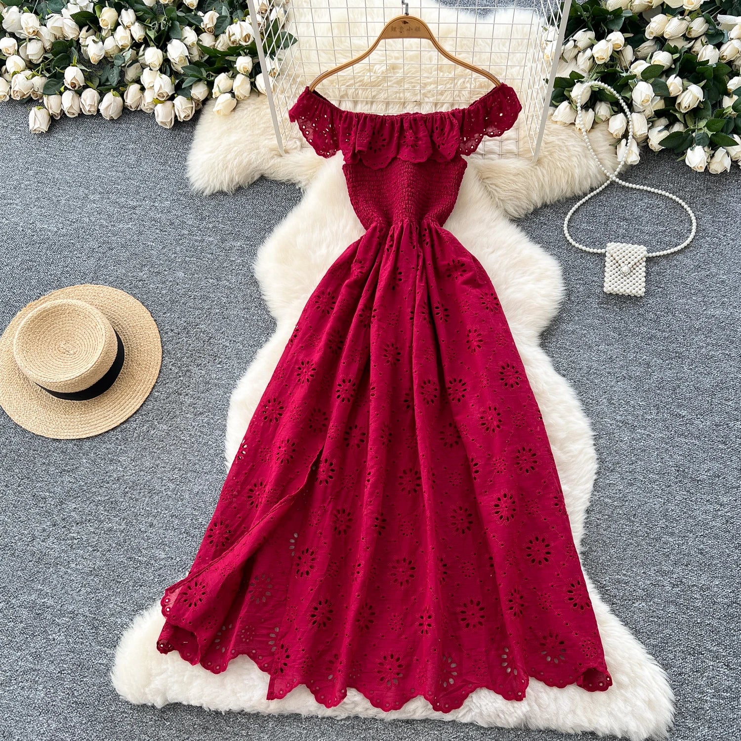 SINGREINY Schickes, ausgehöhltes Kleid mit Stickerei, Rüschen, Spleiß, schulterfrei, elastisch, gerüscht, schlank, 2025, solides, sanftes, langes Urlaubskleid.