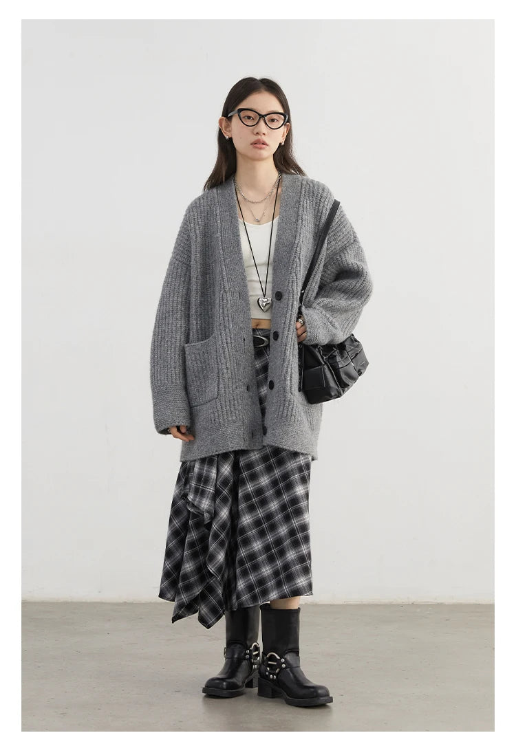 CHIC VEN Women Skirts A Line Retro Loose High Waist Irregular Color Plaid Frosted Half Body Long Ladies Skirt Winter 2025