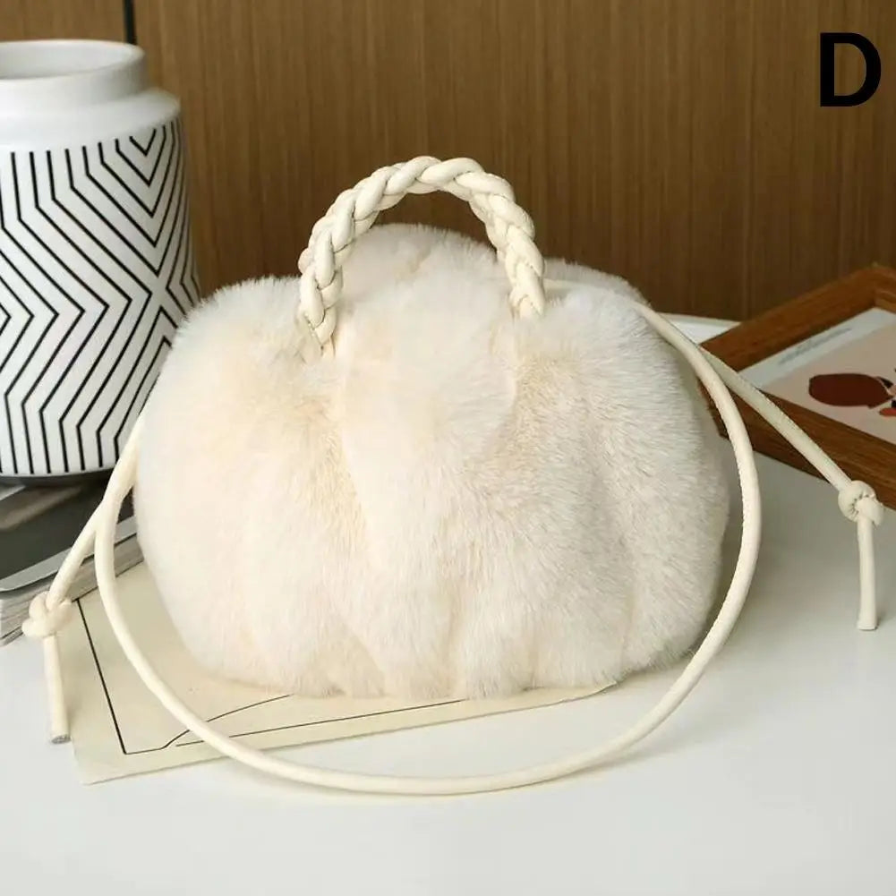Cute Pumpkin Bag 2025 Autumn And Winter New Fashion Cloud Crossbody Bag Niche Design Sweet Girl Handbag.