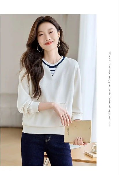 Apricot Round Neck Patch Long Sleeve Sweatshirt Women Loose Comfort Casual Design Fashion Top.