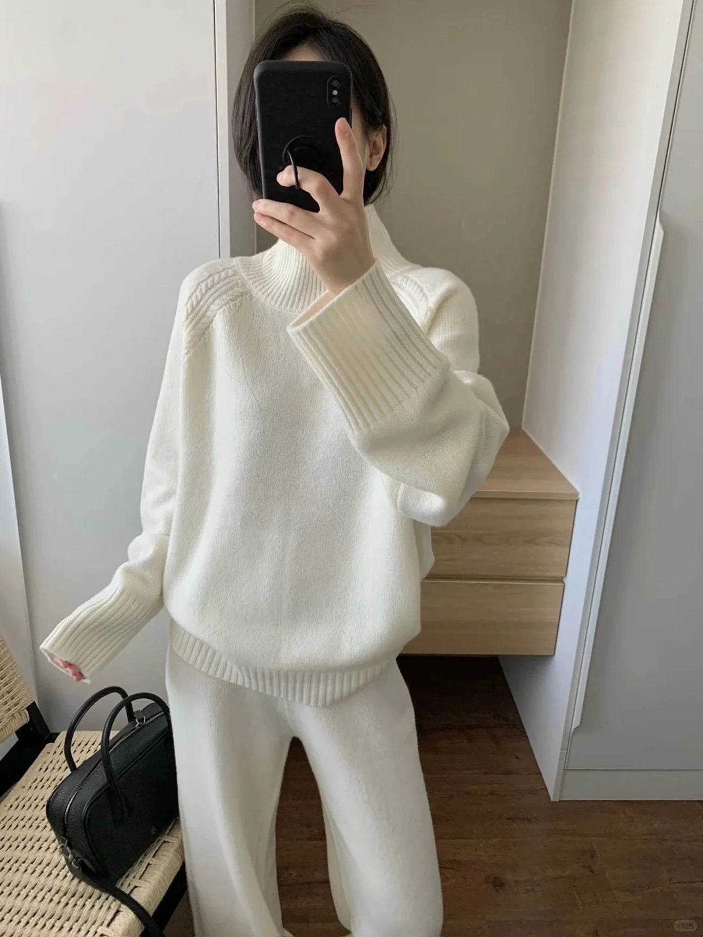 Zweiteiliger Anzug aus 100 % Merinowolle für Damen, O-Kragen-Pullover, Pullover, weites Bein, Hosen-Set, Herbst-Winter, lockere, bequeme Strickwaren